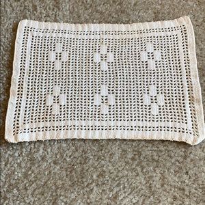 📦 2 FOR $6
 
 VINTAGE DOILY